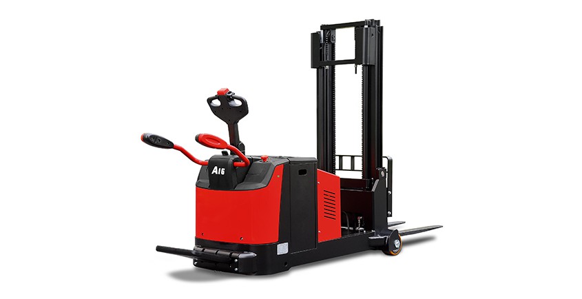 xe-nang-stacker-2